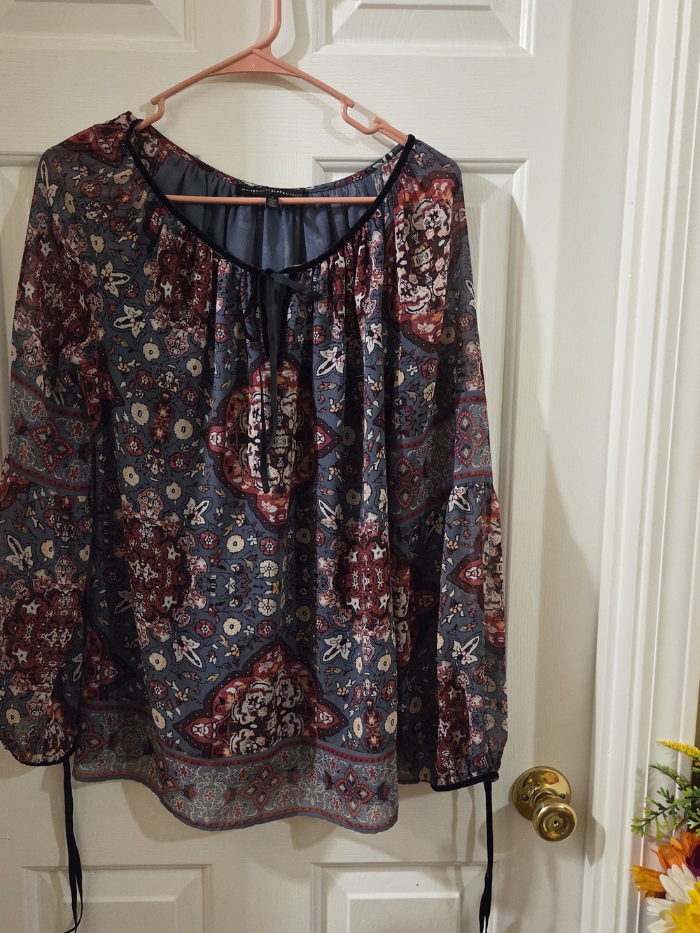 White House Black Market Blue & Burgundy Floral Peasant Blouse